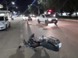 Motociclista fica gravemente ferido em acidente na capital